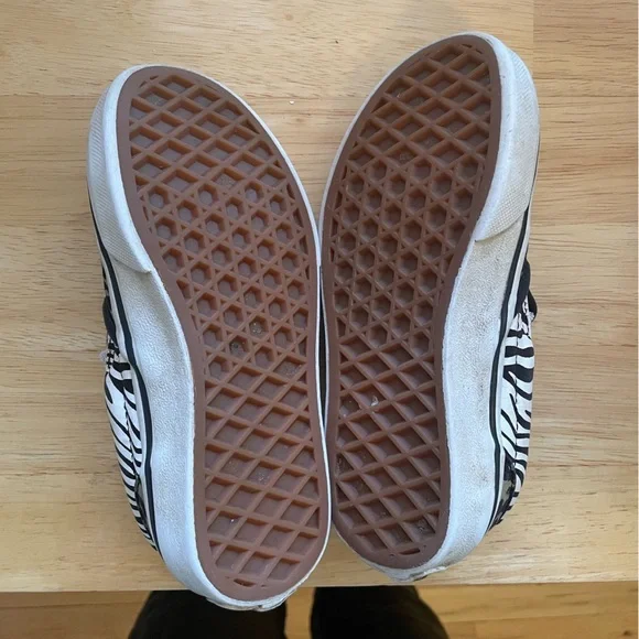 Vans Animal Print Slip Ons Size 11.5 Kids - Picture 5 of 8